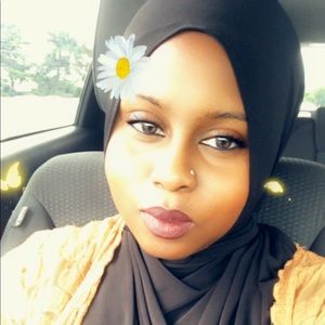 Meet your Posher, Alesia